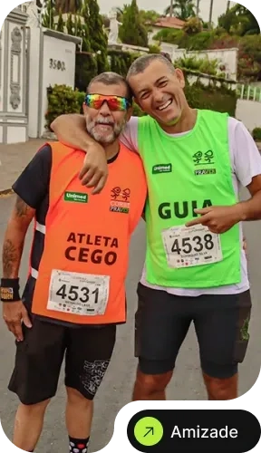 corre-pra-ver-atletas-cegos-e-guias-voluntarios-card-amizades